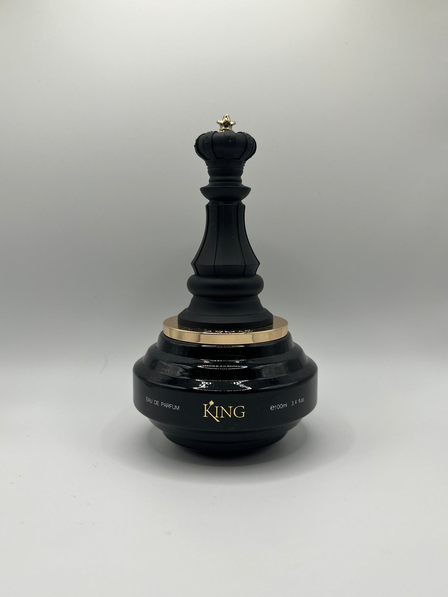 Checkmate King decant – sweet woody gourmand fragrance with mirabelle, chestnut, amber, sandalwood, and spices.
