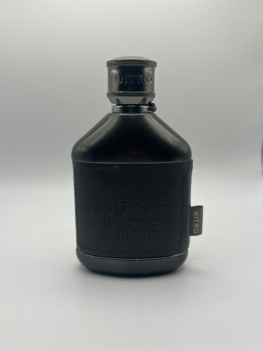 Nitro Platinum decant – fruity woody fragrance inspired by Hacivat with pineapple, bergamot, sugar, amber, vanilla, and cedarwood.

