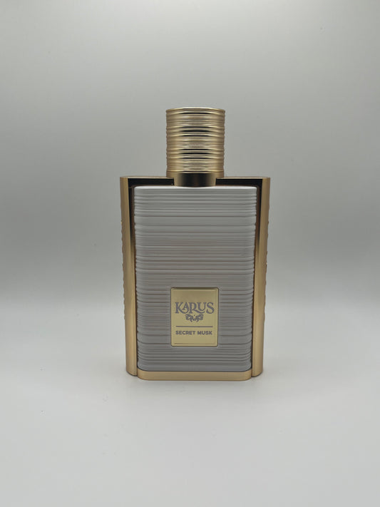 Karus Secret Musk decant – sweet spicy fragrance with tonka, red fruits, saffron, chocolate, rose, and amberwood.


