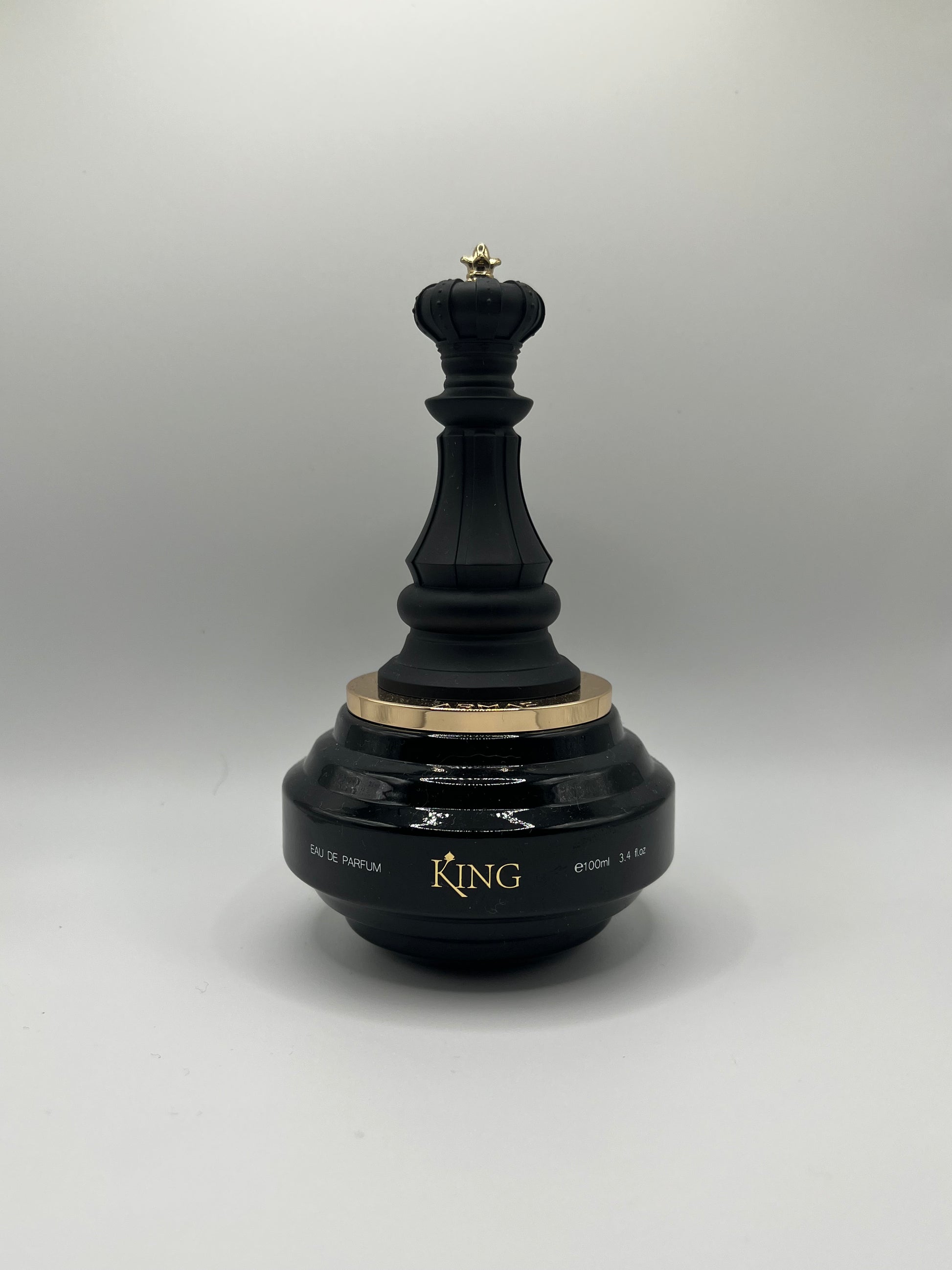 Checkmate King decant – sweet woody gourmand fragrance with mirabelle, chestnut, amber, sandalwood, and spices.

