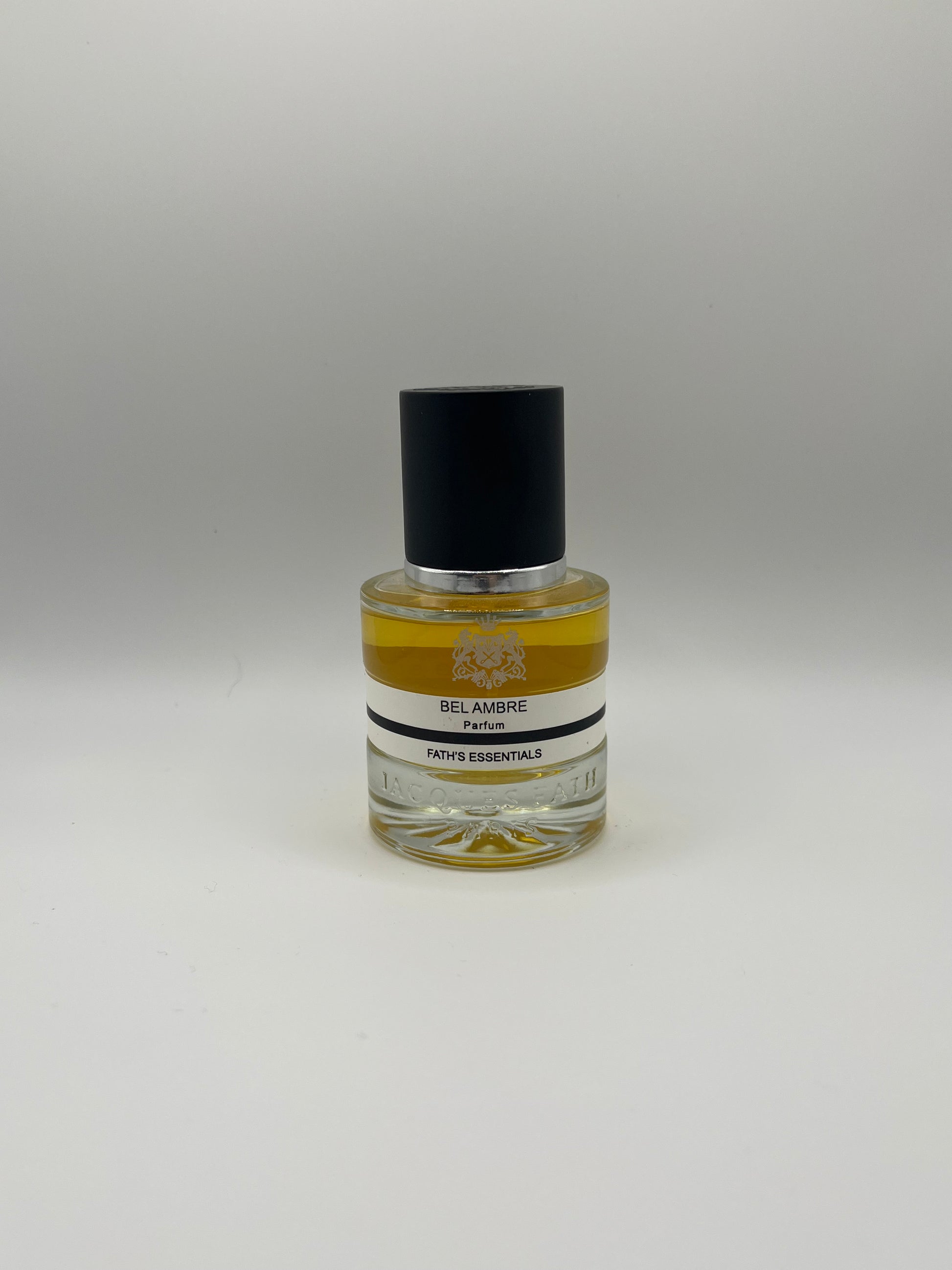 Bel Ambre decant – elegant amber woody fragrance with lemon, orris, juniper, leather, and vetiver.


